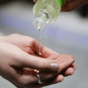Kolonya ve dezenfektan üretiminde kullanılacak Etil Alkol’de Gümrük Vergisi sıfırlandı.